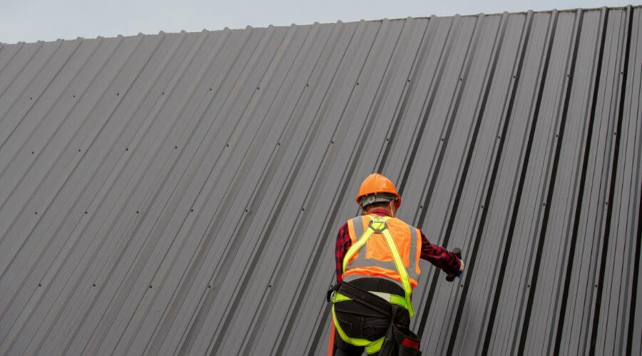 Professional metal roof installation services in Bloomfield, MO